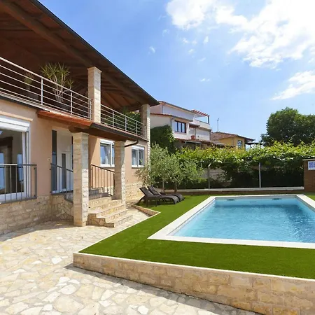 Tatil Evi Pina