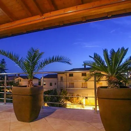 Pina Tatil Evi *